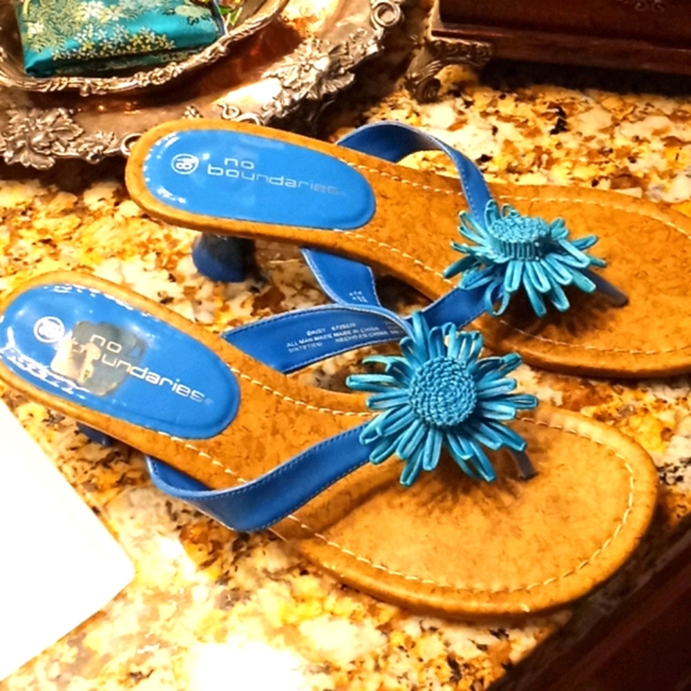 ☀️❤ sandals slip-on 8.5 by No Boundaries blue